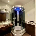 Luxurious 2 Bedroom Appt At The Black Sea Coast Apartmán
