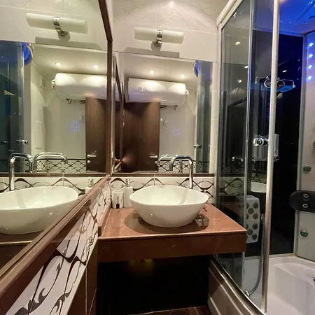 Luxurious 2 Bedroom Appt At The Black Sea Coast Апартаменты Солнечный берег