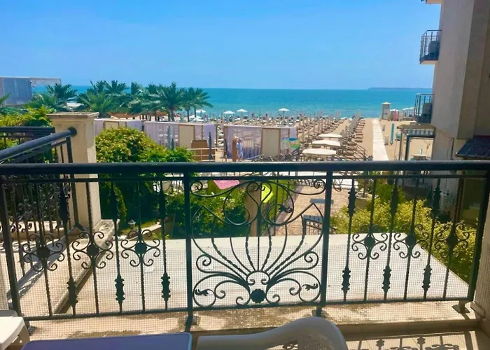 Apartman Luxurious 2 Bedroom Appt At The Black Sea Coast *