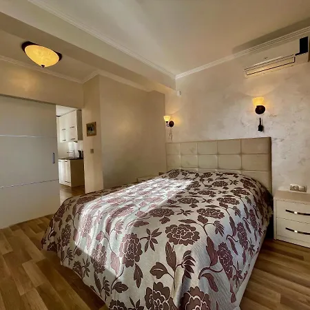 Luxurious 2 Bedroom Appt At The Black Sea Coast