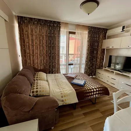 Апартамент Luxurious 2 Bedroom Appt At The Black Sea Coast *