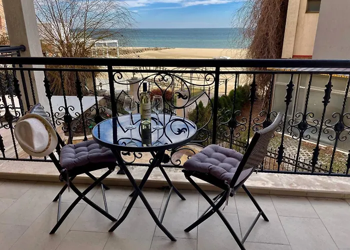 Apartman Luxurious 2 Bedroom Appt At The Black Sea Coast Napospart