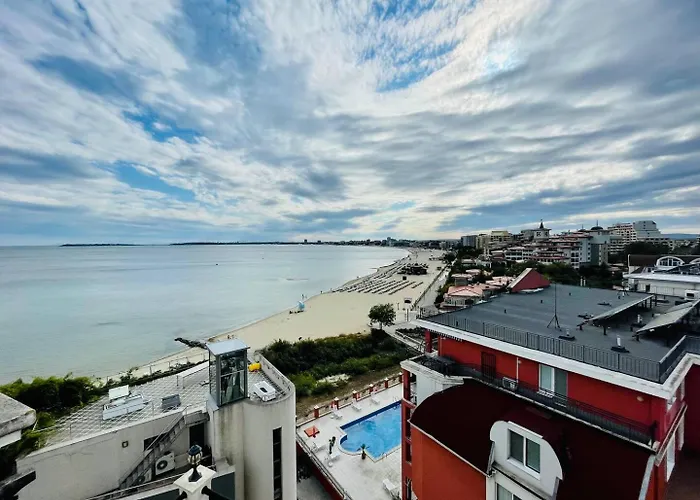 Luxurious 2 Bedroom Appt At The Black Sea Coast Napospart