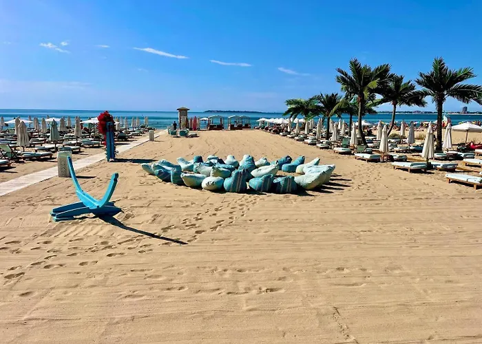 Luxurious 2 Bedroom Appt At The Black Sea Coast Apartman Napospart